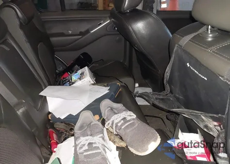 2011 Nissan Pathfinder Silver из США, поврежденный, VIN 5N1AR1NN2BC619488